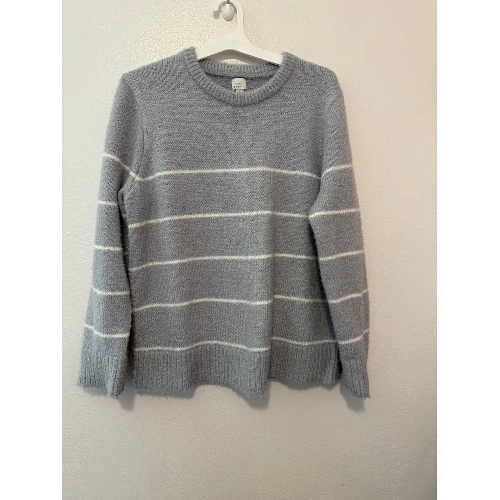 A New Day Women Grey White Striped Fuzzy Crewneck Sweater Large NWT